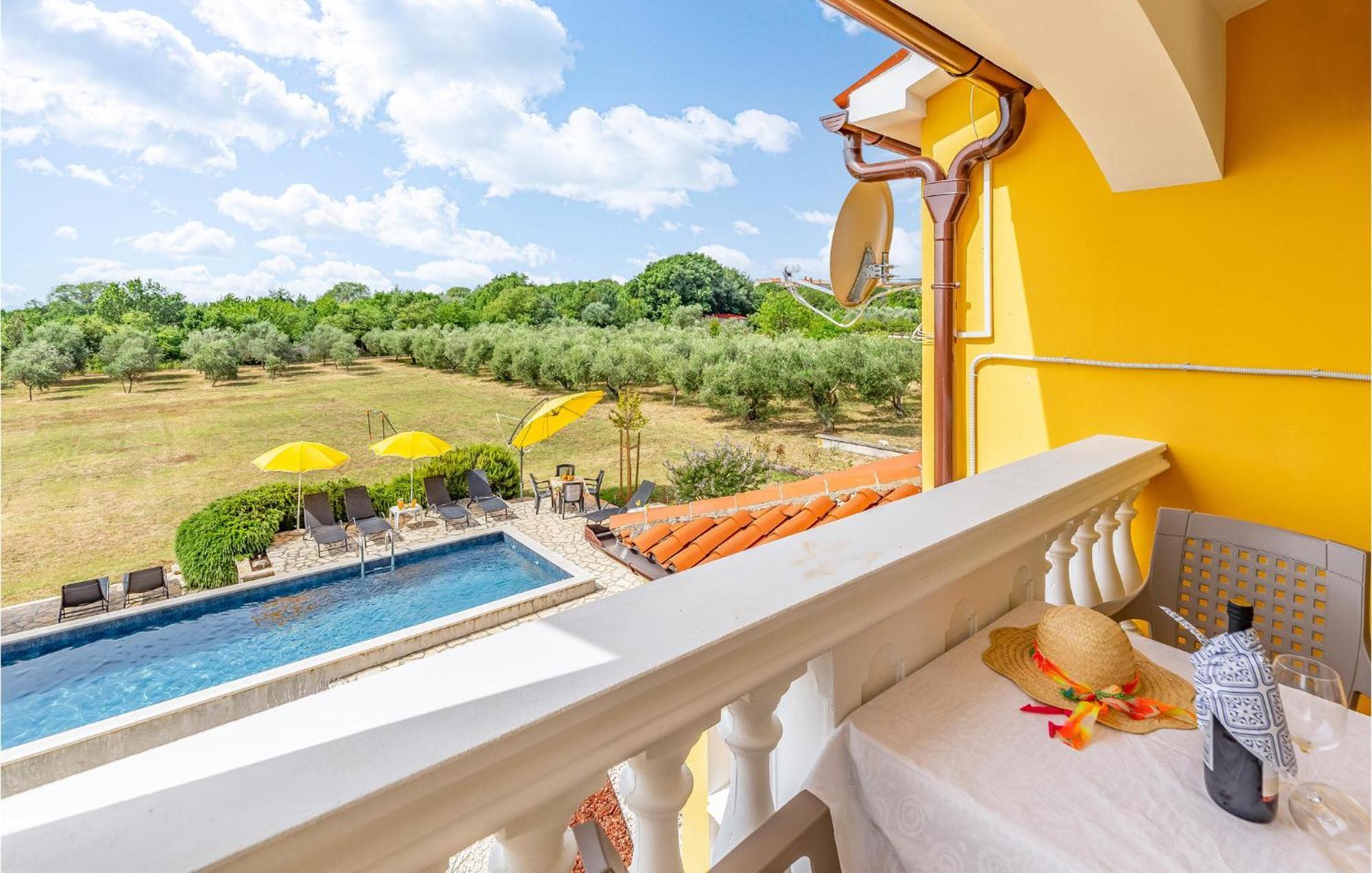 Holiday home Valtura Cr Exterior foto